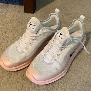 Nike Air Max Cross Training Shoe - 7.5